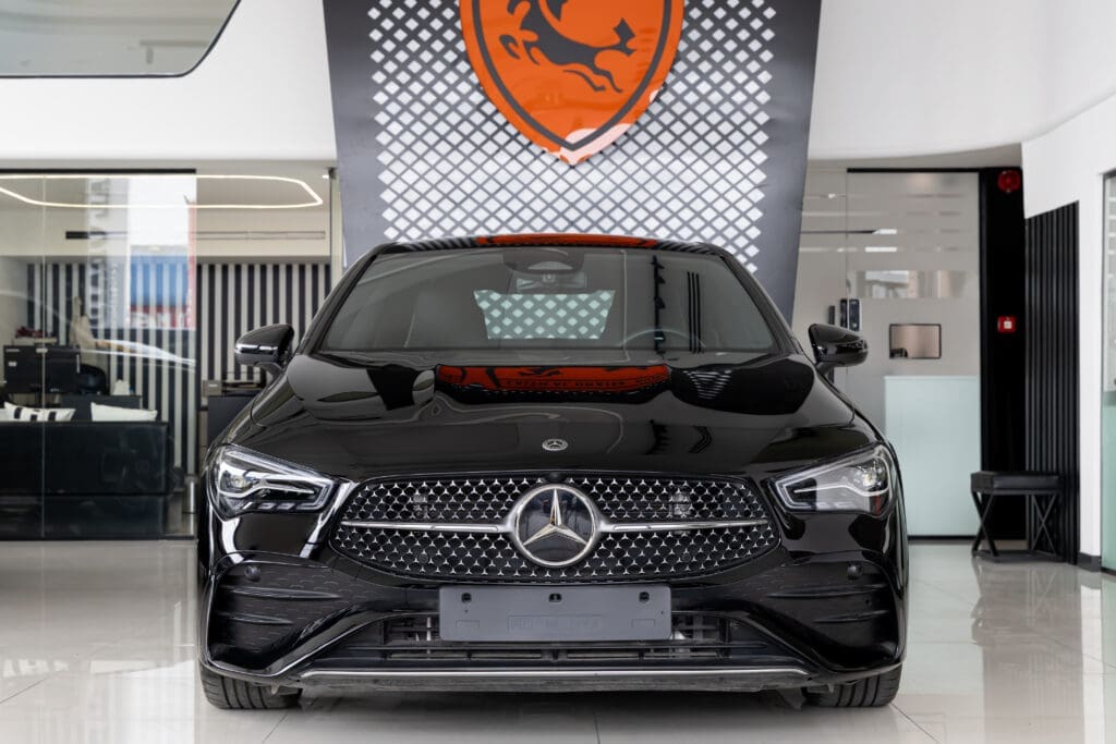 Mercedes Benz CLA 200 1.4 V4 - 2024 - Black color