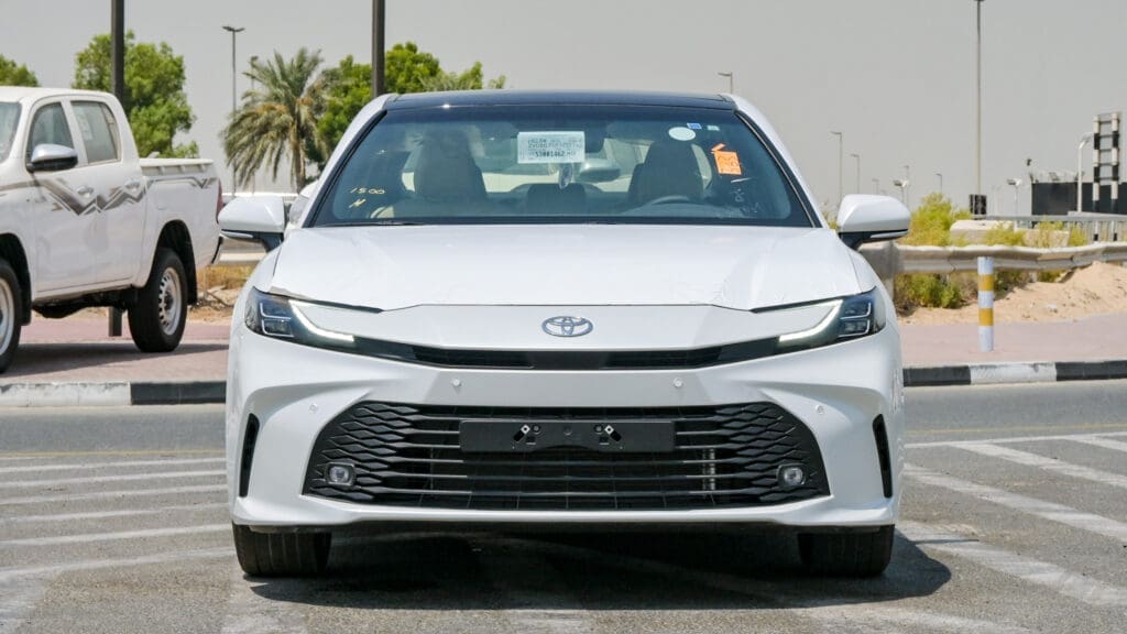 Toyota Camry LE 2.5L Hybrid, Panorama - 2025 (Export)