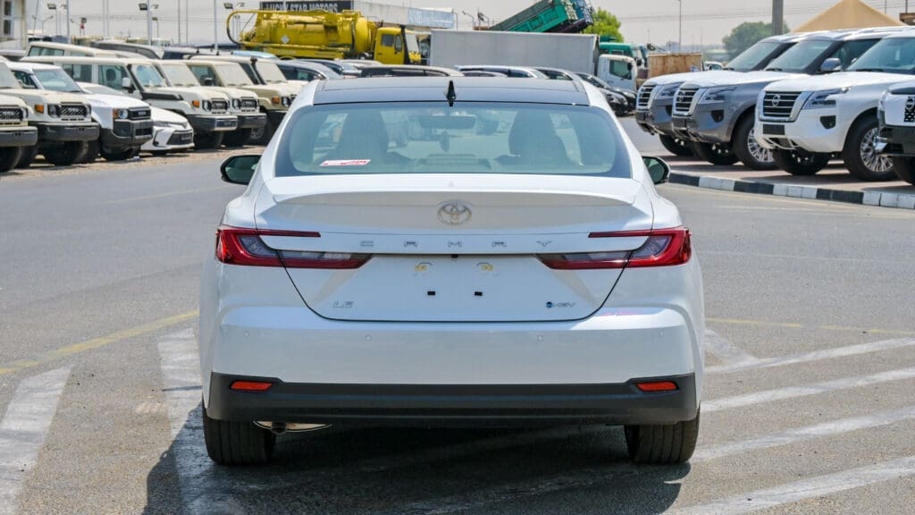 Toyota Camry LE 2.5L Hybrid, Panorama - 2025 (Export)