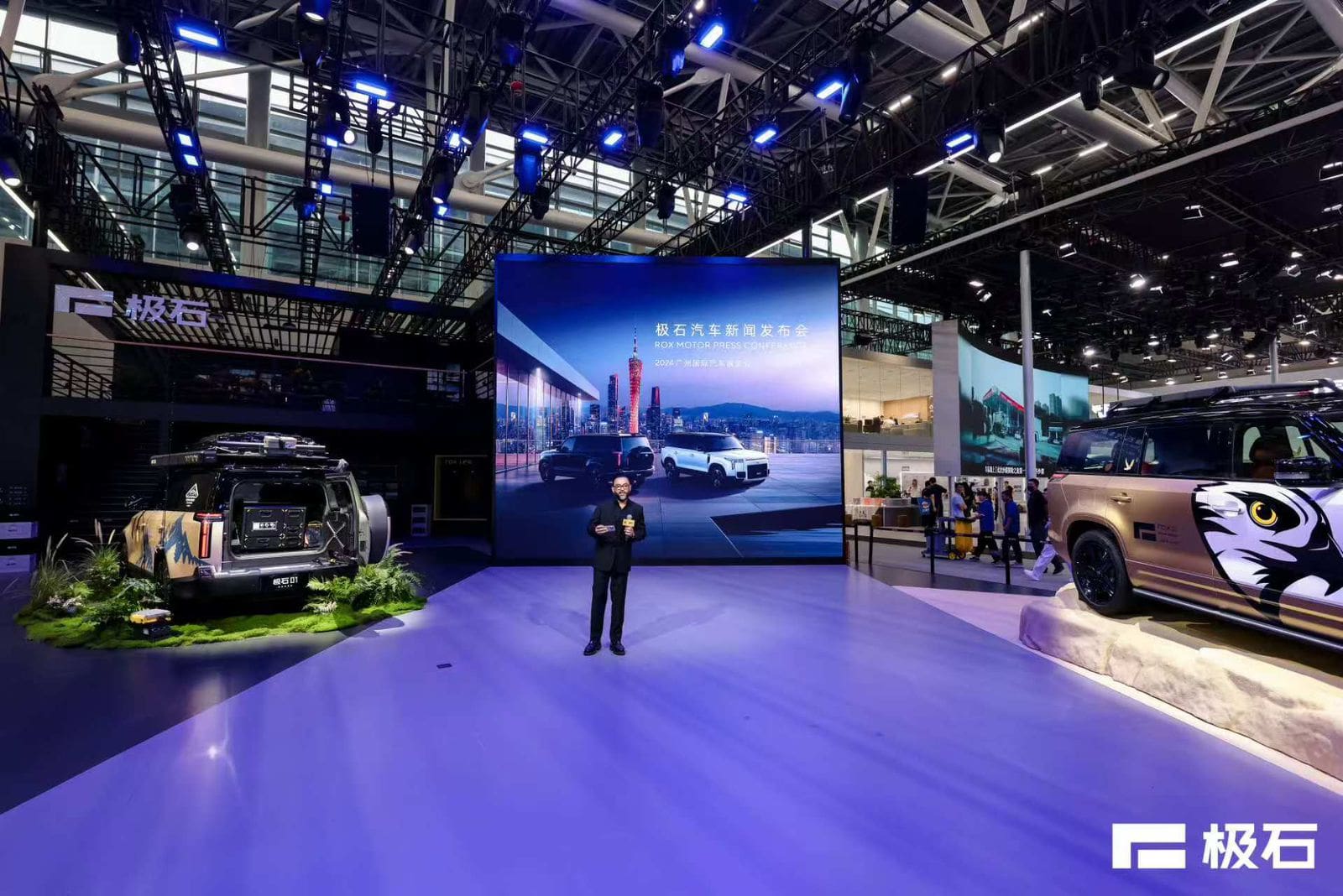 Laith Al Obaidi Motors Iraq Partners with ROX (3)