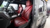 مرسيدس G63 AMG 2025 كلاسيك رمادي - تصميم داخلي أحمر