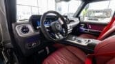 مرسيدس G63 AMG 2025 كلاسيك رمادي - تصميم داخلي أحمر