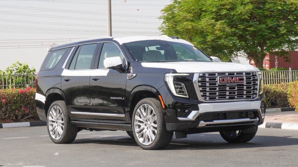 GMC Yukon 4WD Denali with 24 inch Wheel 2025