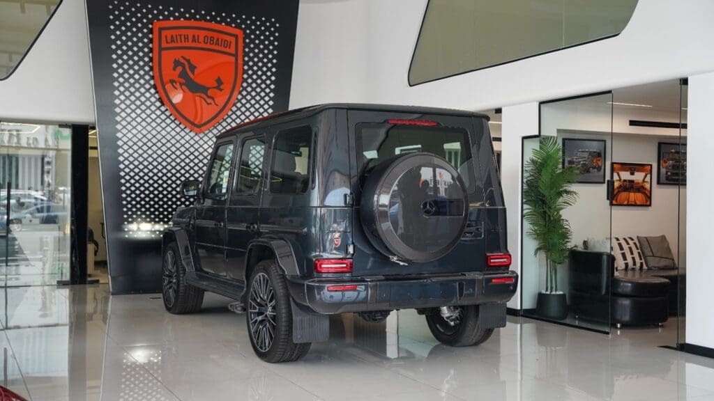 Mercedes-Benz G63 AMG 2025 Magnetite Black Metallic Carbon Fiber Package Performance Exteriors
