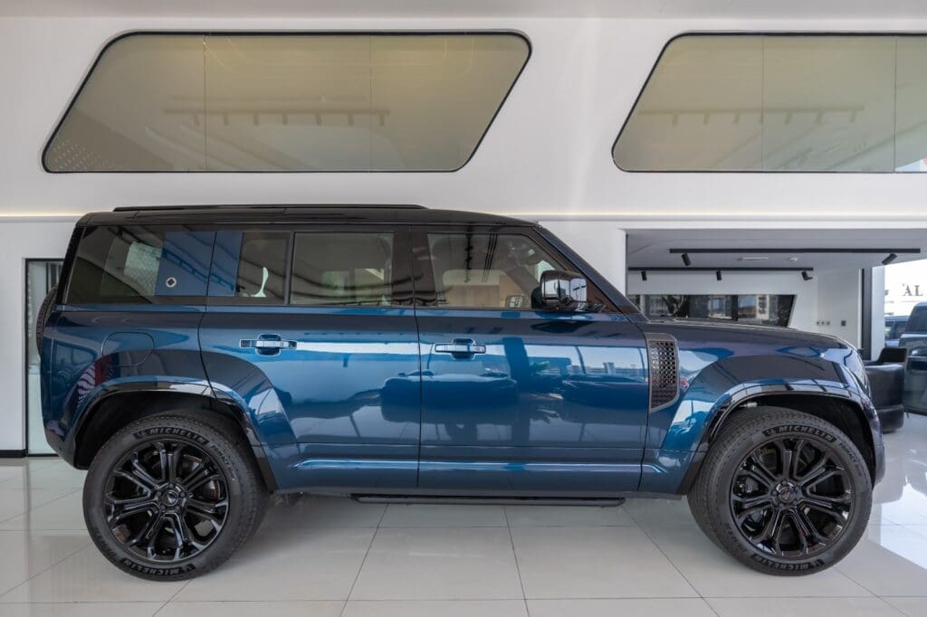 2026 Land Rover Defender 110 Octa V8 Blue Color for Export